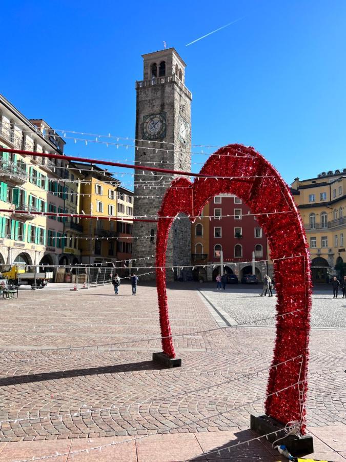 Апартаменты Fiore In Centro Riva Экстерьер фото